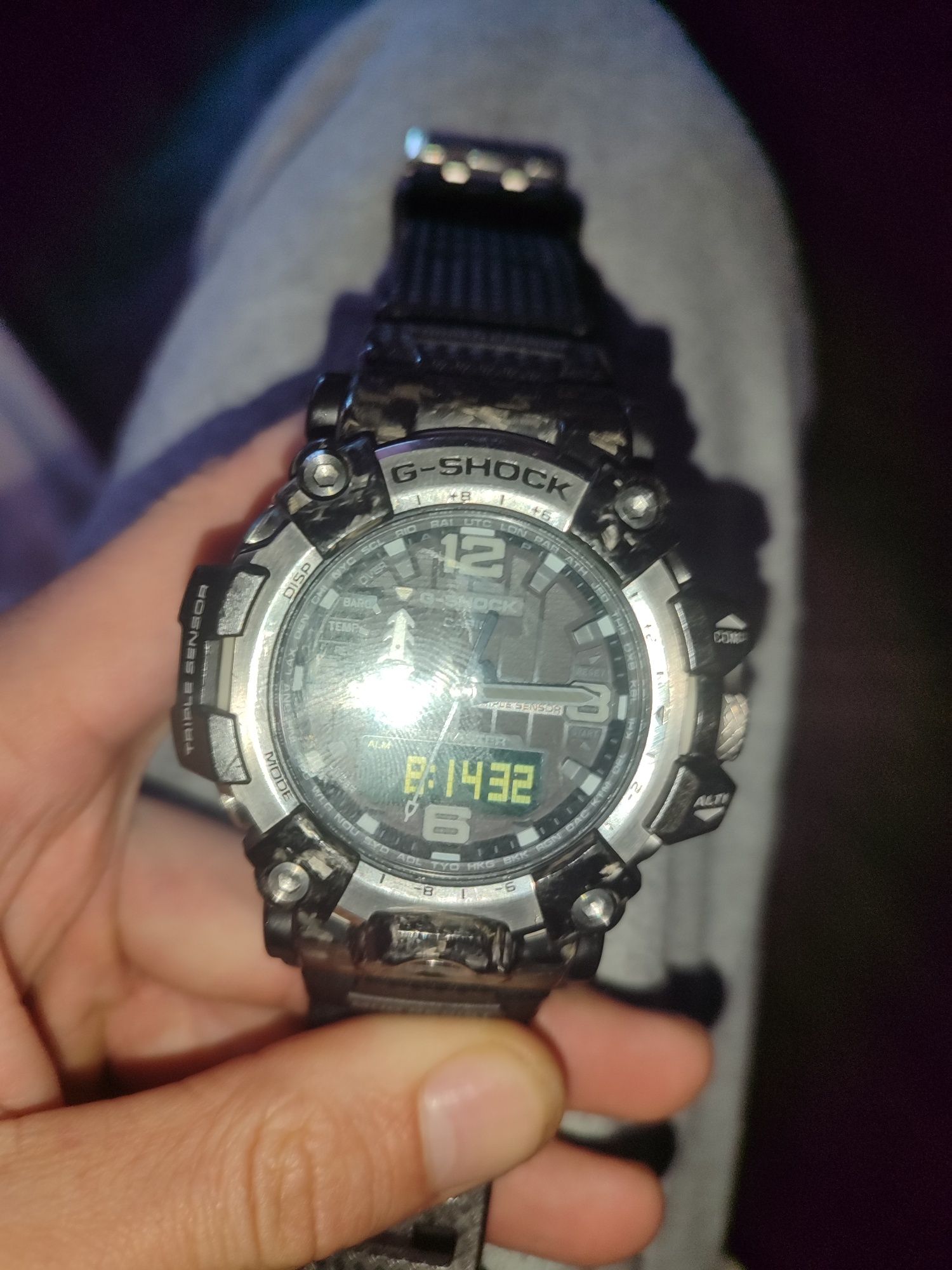 СРОЧНО Продам часы  Casio G-SHOCK G 2000  1a1er