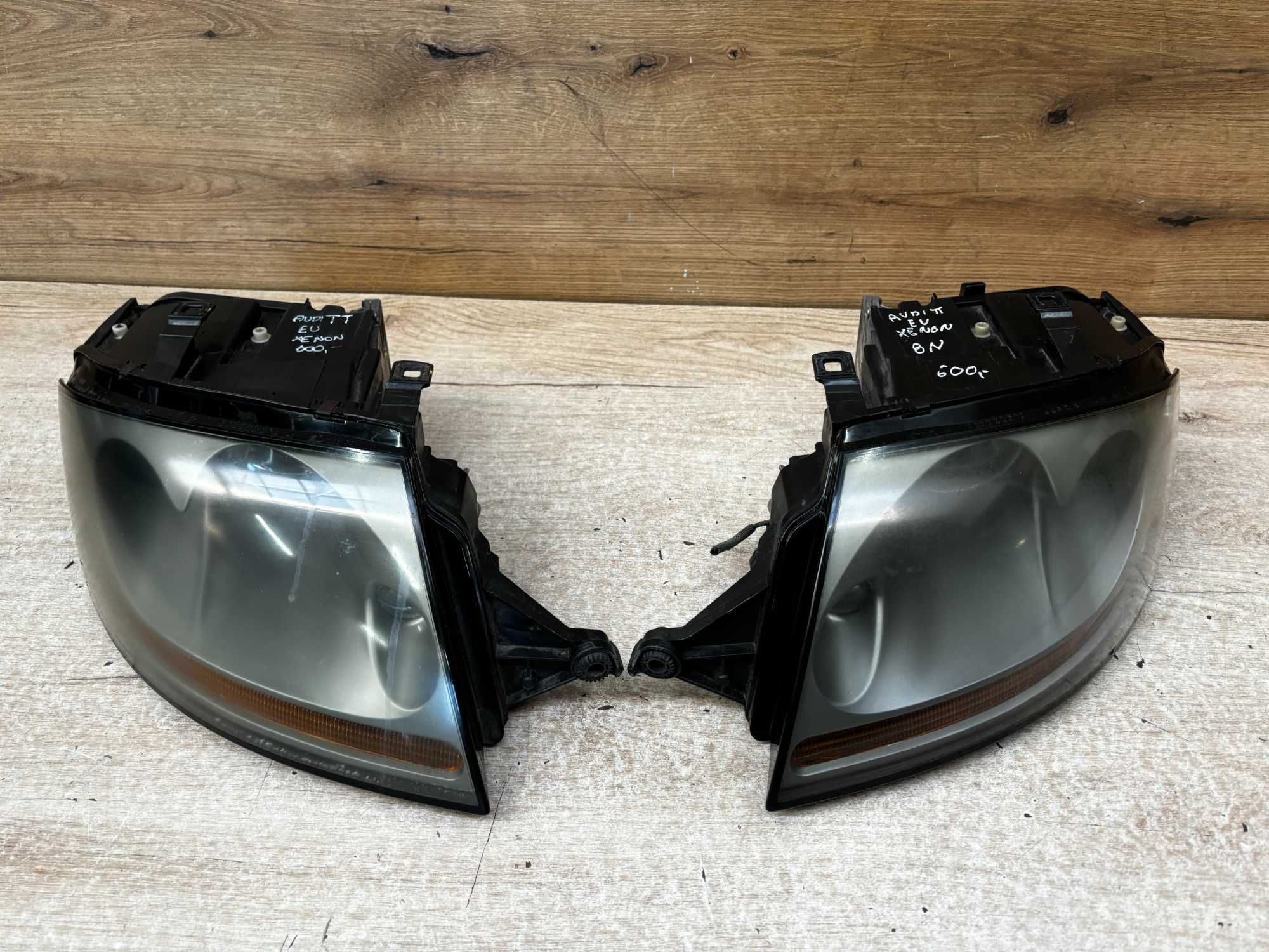 Lampa przednia lewa prawa Audi TT Xenon