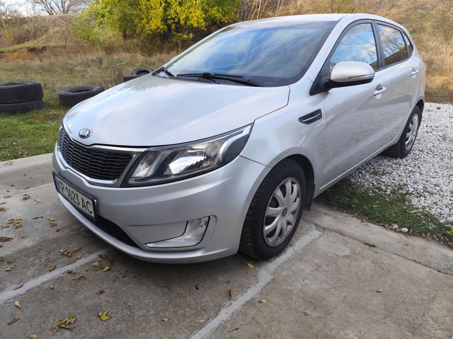 KIA RIO 2013г 1.6 в отличном состоянии