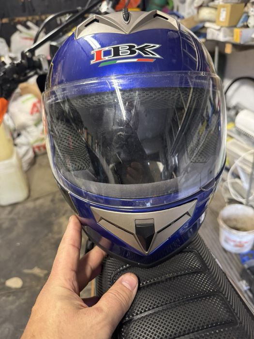 Продам шолом, шлем