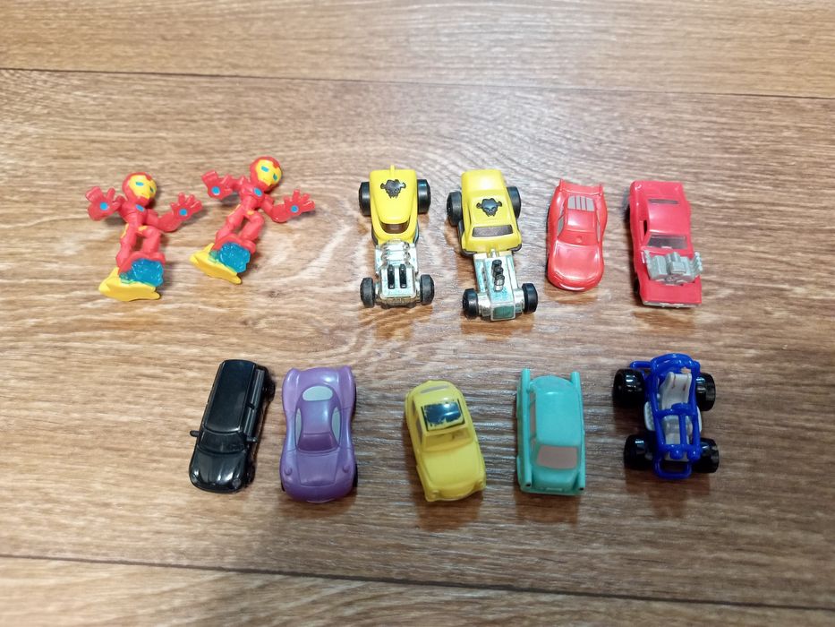 Фігурки Кіндер та Макдональдс