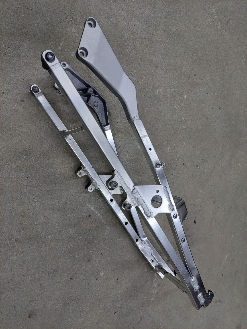 Stelaż tył Honda 929 Rama tylna ogon zadupek subframe