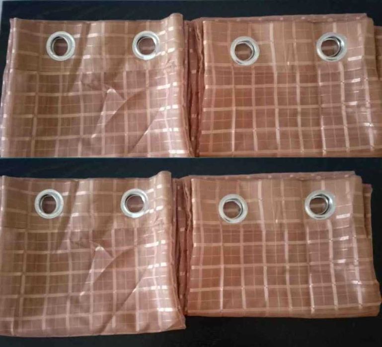 4 cortinas douradas elegantes