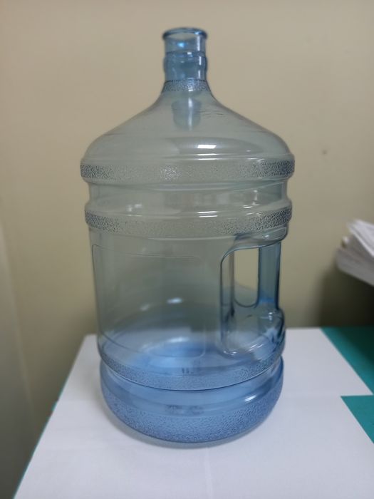 Бутель. Бутель полікарбонатний. Бутель для води 18.9л. Бутиль з ручкою