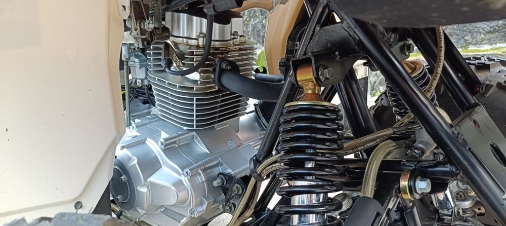 Moto 4 AEON Overland 200