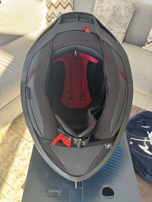 Продам свой мотошлем SHARK D-SKWAL 3 BLANK BLACK XL