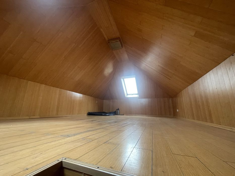 Продаж двоповерховий будинок, приватизована ділянка 6сот, 5км до Києва