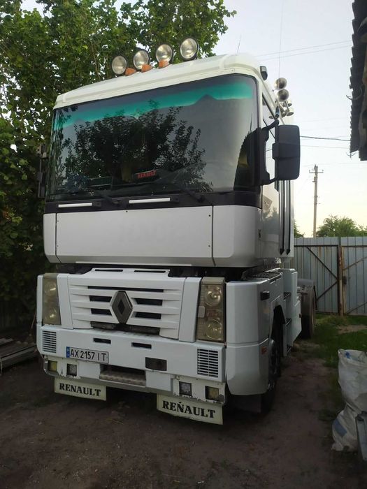 Рено магнум + прицеп