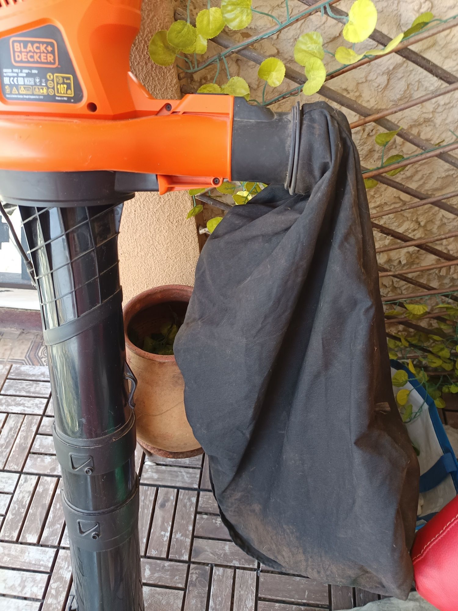 Black & Decker Soprador de Folhas GW3030