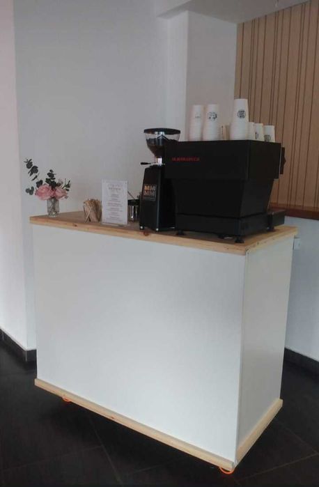 Balcão Móvel para tipos de negócios Café / Crepe / Gelatos etc