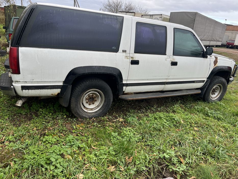 Chevrolet Suburban 1992 рік