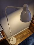 Lampa podłogowa Ikea Lersta biała jak nowa