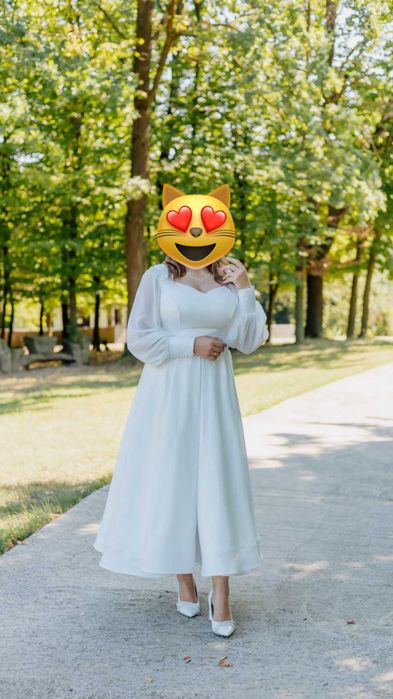 Продам  весільну сукню