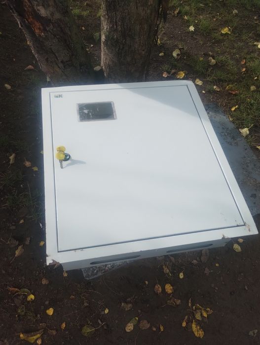 Щиток металевий.