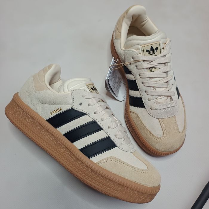нові оригінальні Adidas Samba XLG p36.5 довжина устілки по факту 23.5с