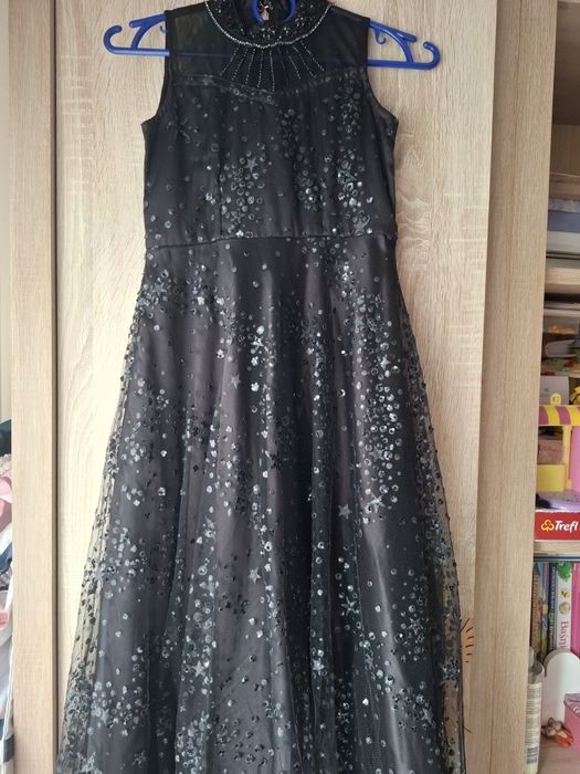 Zjawiskowa czarna sukienka święta świąteczna sesja gwiazdki 128 TKMAXX