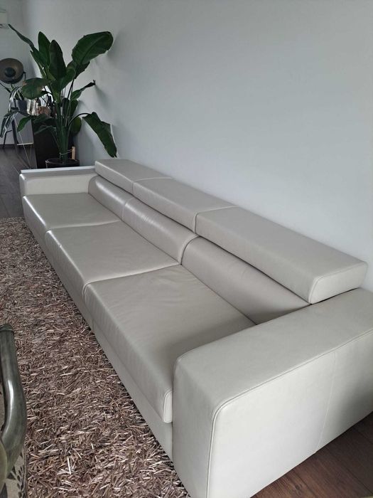 Sofá premium Estofal em Pele 4-5 Lugares - 305cm - Encosto Rebatível