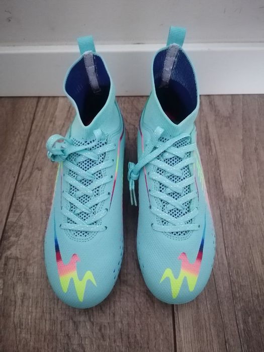 Дитячі бутси 23 см