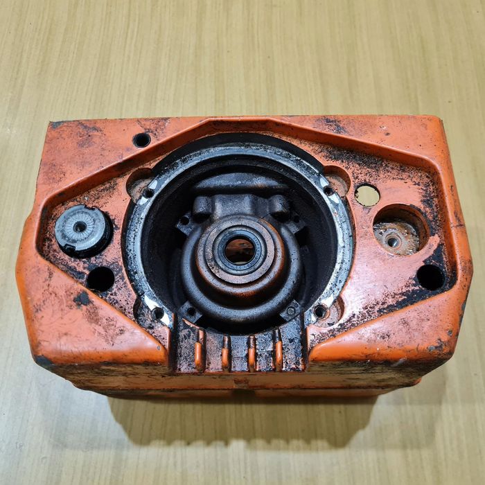 Husqvarna 244 Rx Kartery Obudowa Silnika Korpus Blok Kpl