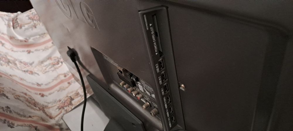 Tv lg em óptimo estado