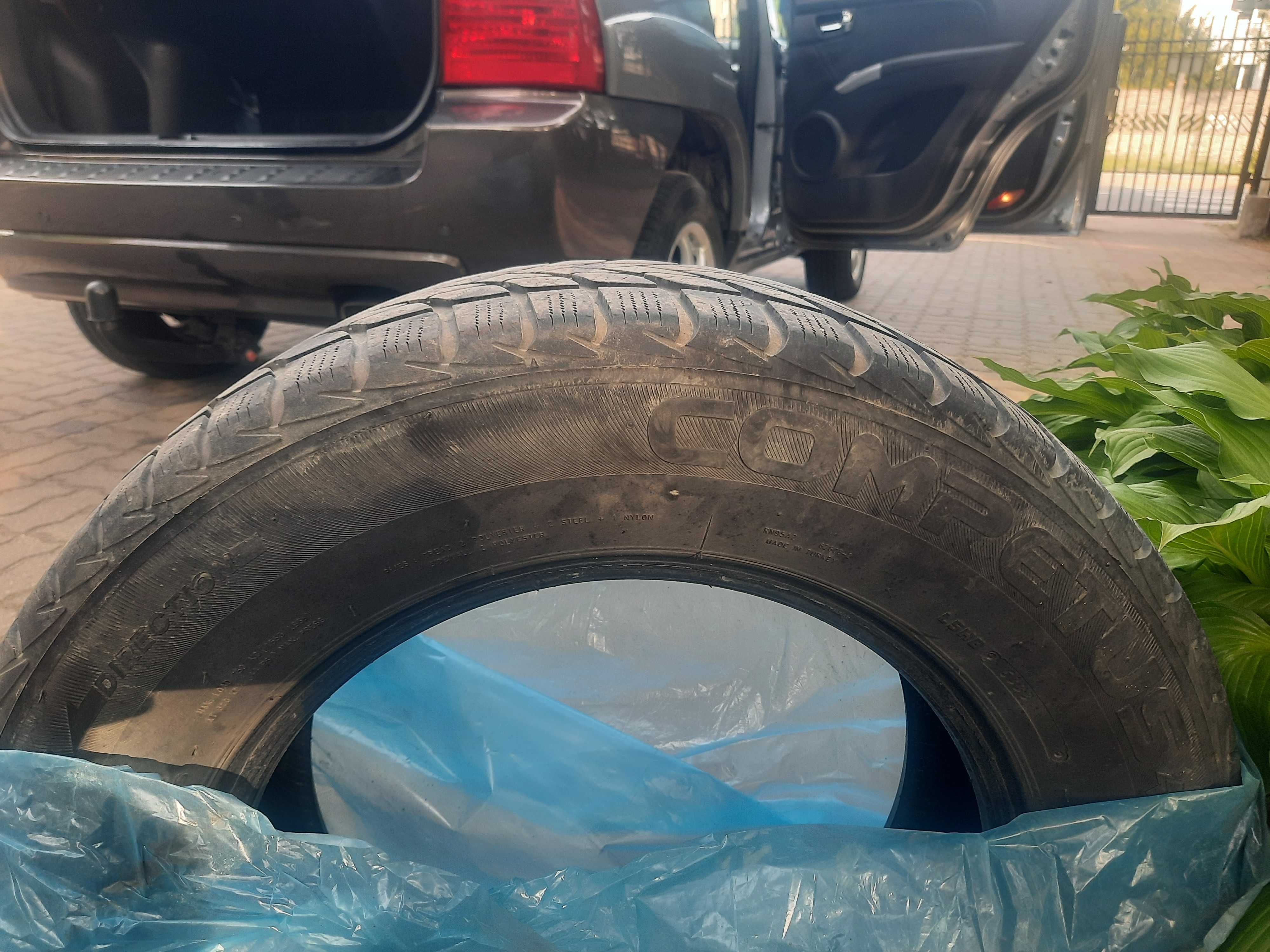 Kia Sportage 2008 r. + 4 opony zimowe