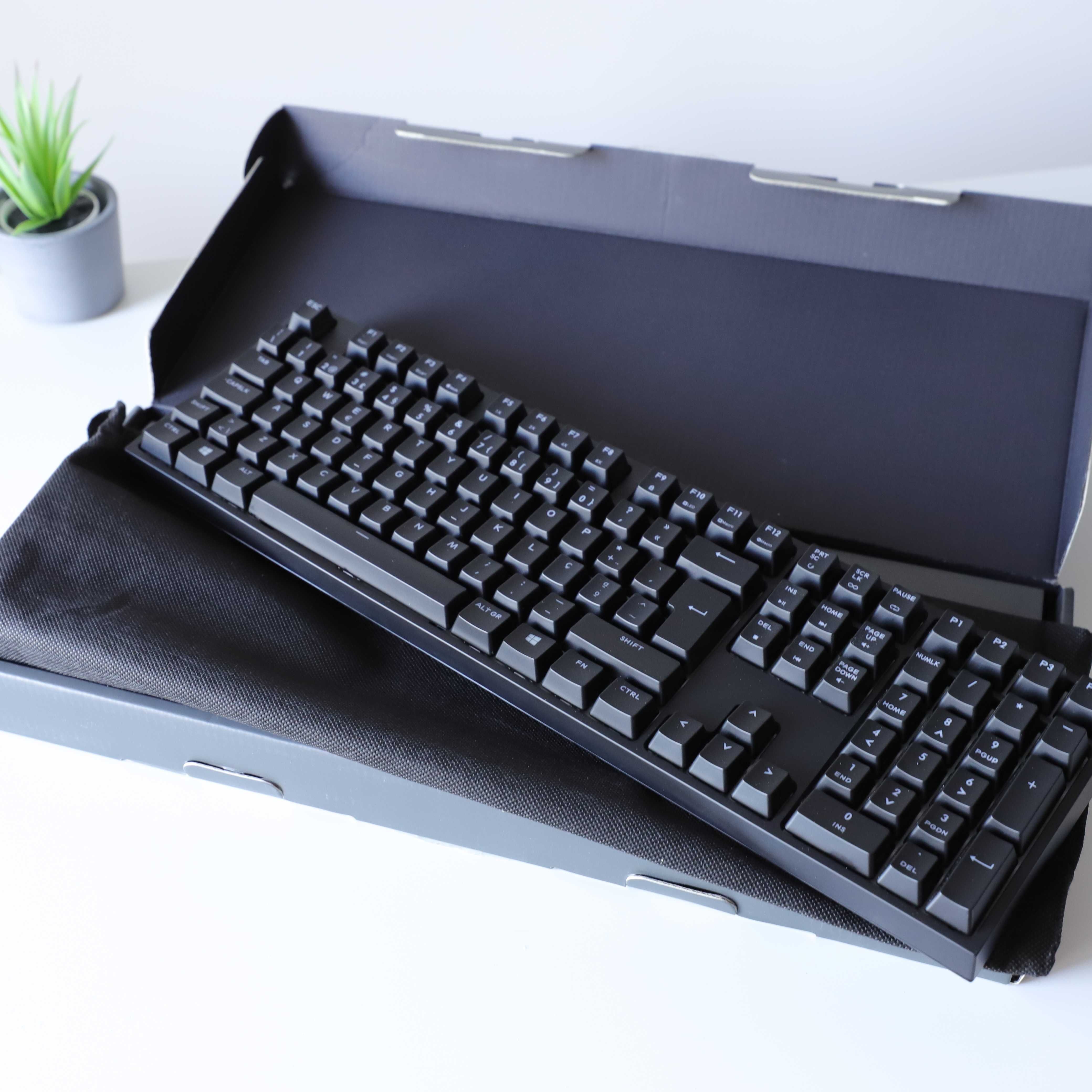 Teclado mecânico Cooler Master Masterkeys Pro L RGB - Novo