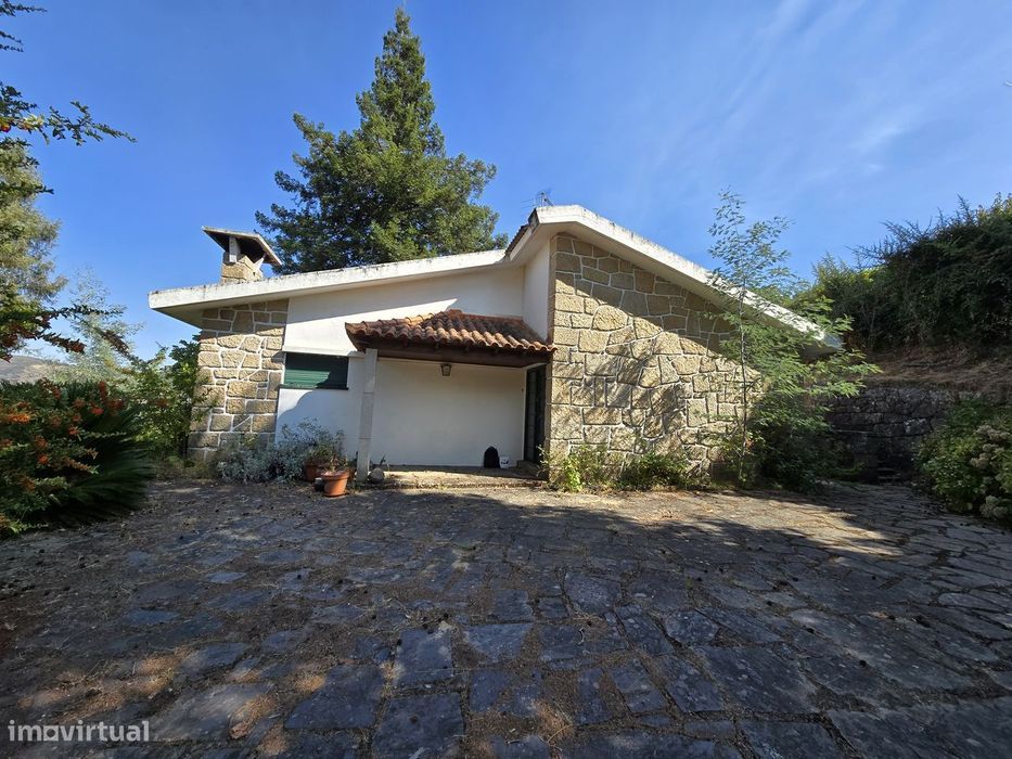Elegante moradia em Tabuaço – Região do Douro Vinhateiro