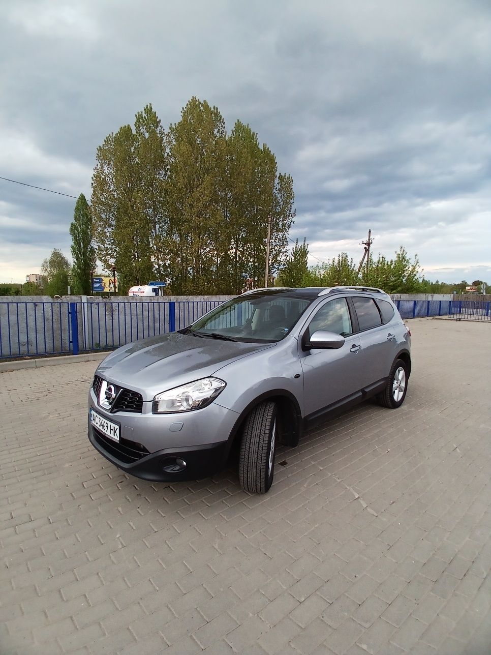 Продам Nissan Qashqai+2