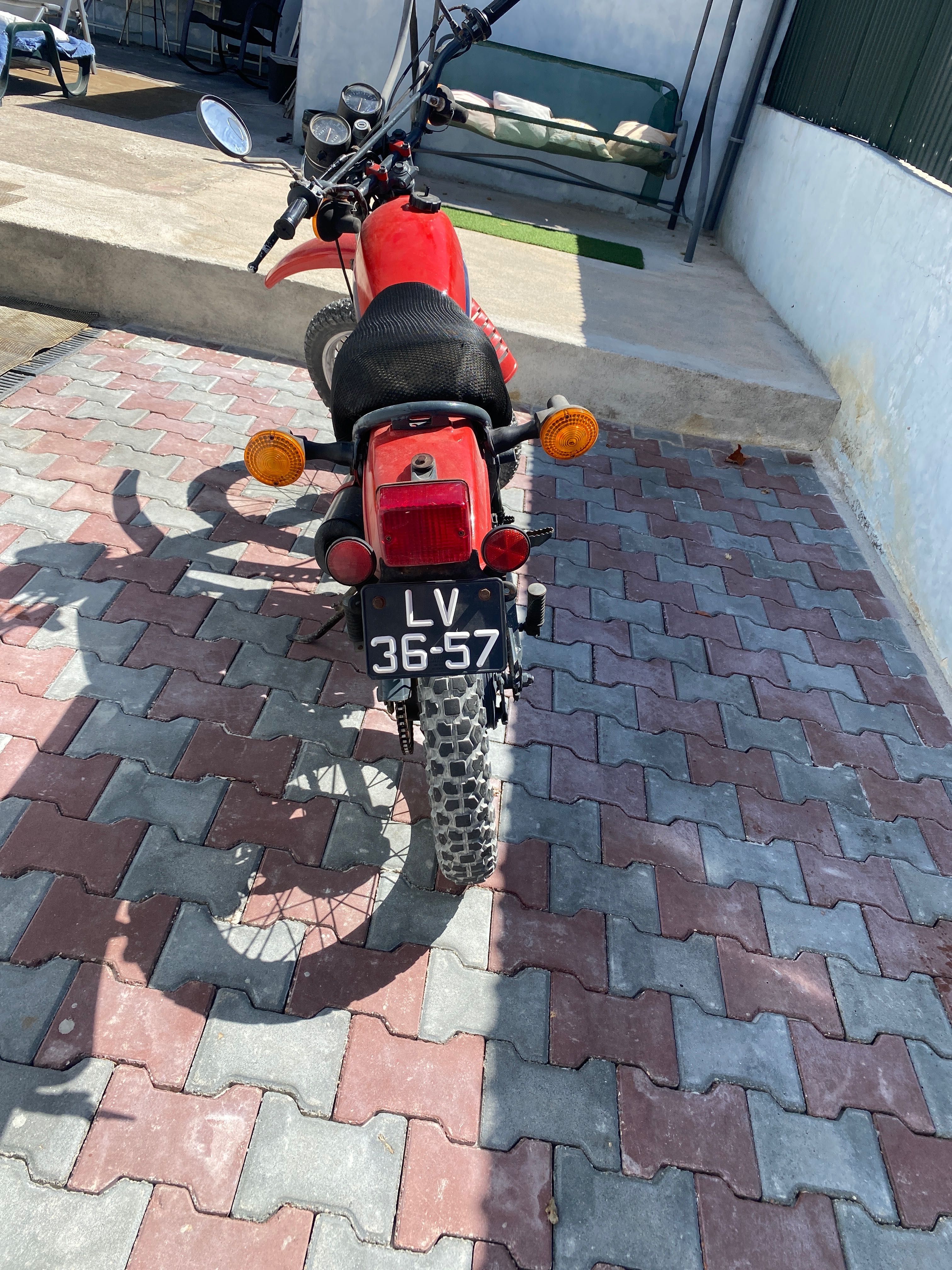 Moto Yamaha 125 , ano 1980