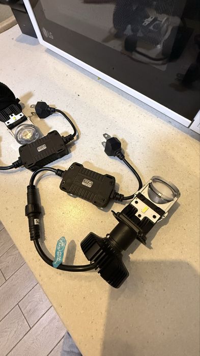 Led -лампы с линзой и без Н4 -размер