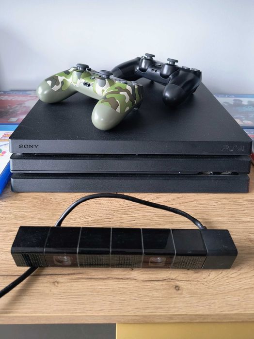PS4 PlayStation 4 PRO !!! Kamera , gry (5 gier)