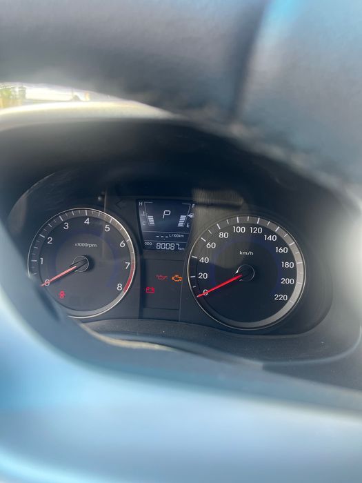 …Продам Хендай Аксент 2011 год… цена 220000