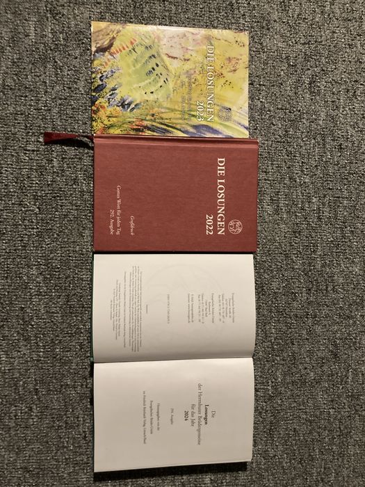 Книги “Die Losungen” 2022 та 2023,2024 (німецькою мовою)