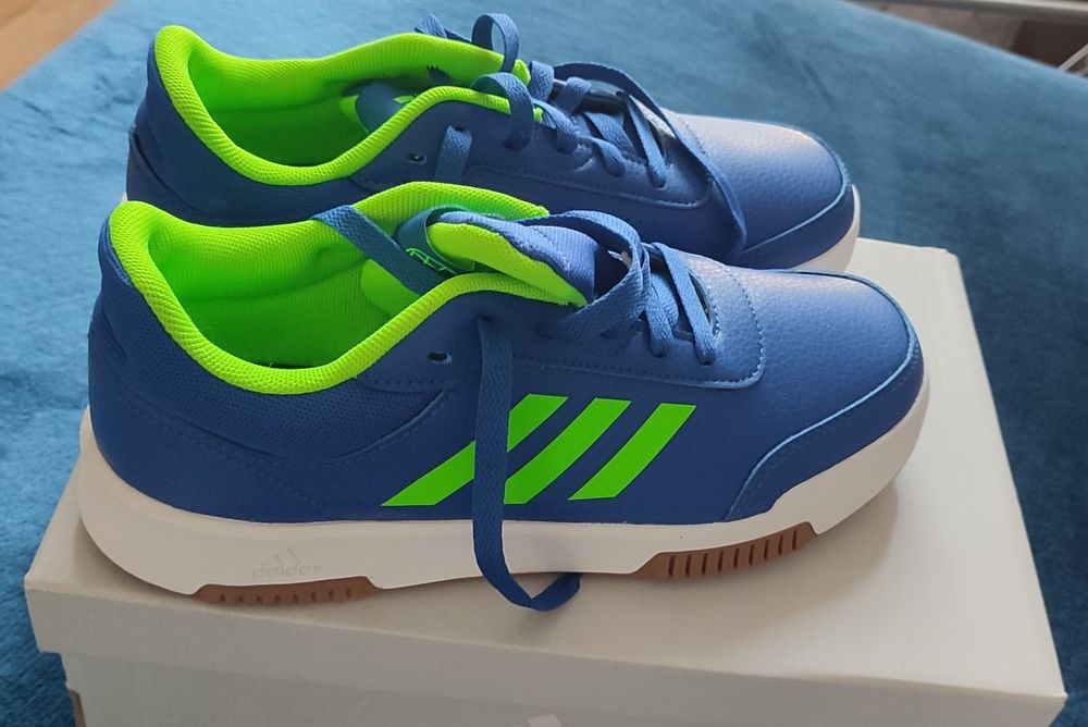 Buty sportowe adidas-39