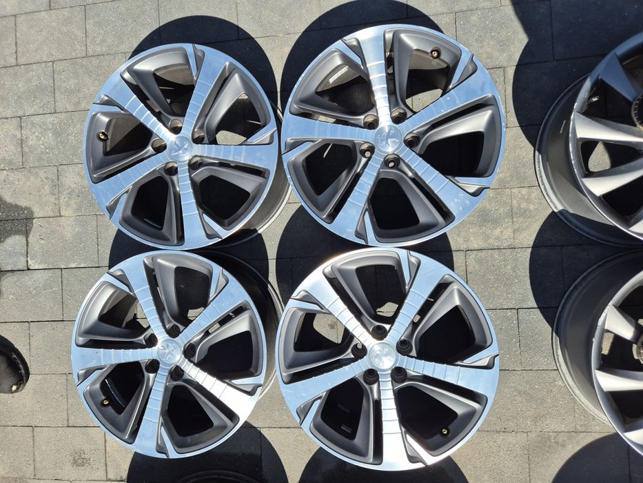 Felgi aluminiowe peugeot 5x108 r18 8j et48 otw 65,1 B21