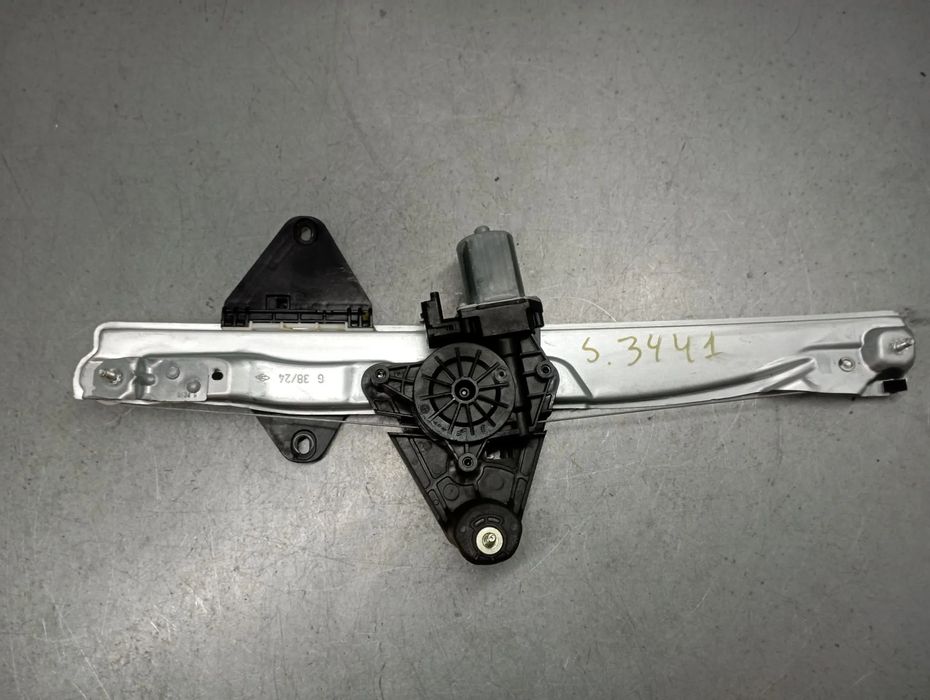 Elevador vidros frente esquerdo DACIA Sandero III