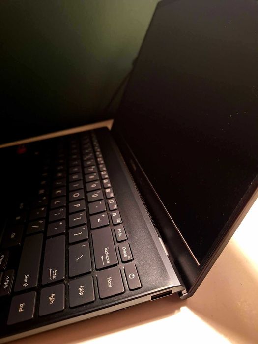Laptop 14" Asus ZenBook UM42I