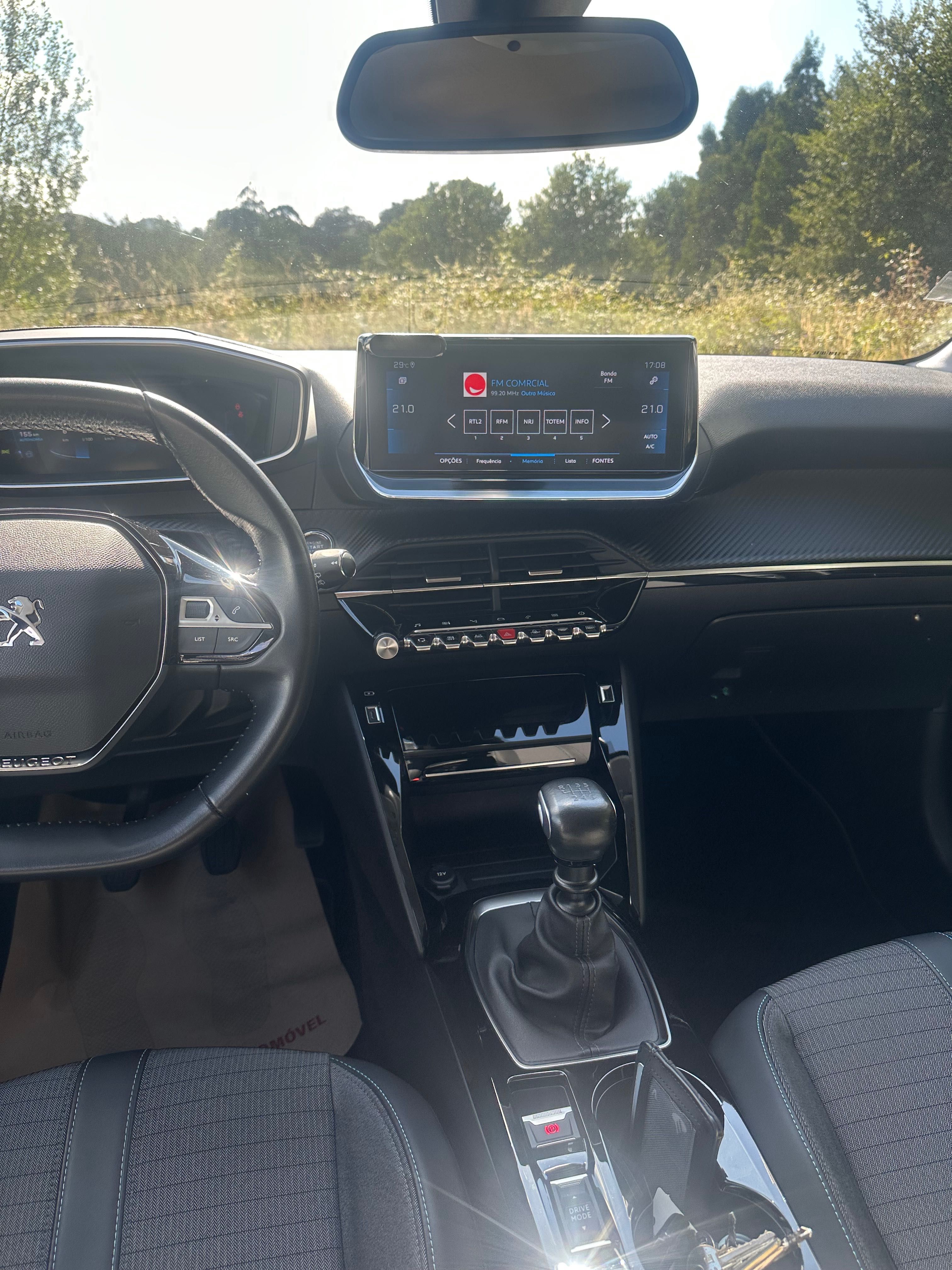 Peugeot 1.5 BlueHDi Allure 2020 excelente preço com todos os extras: