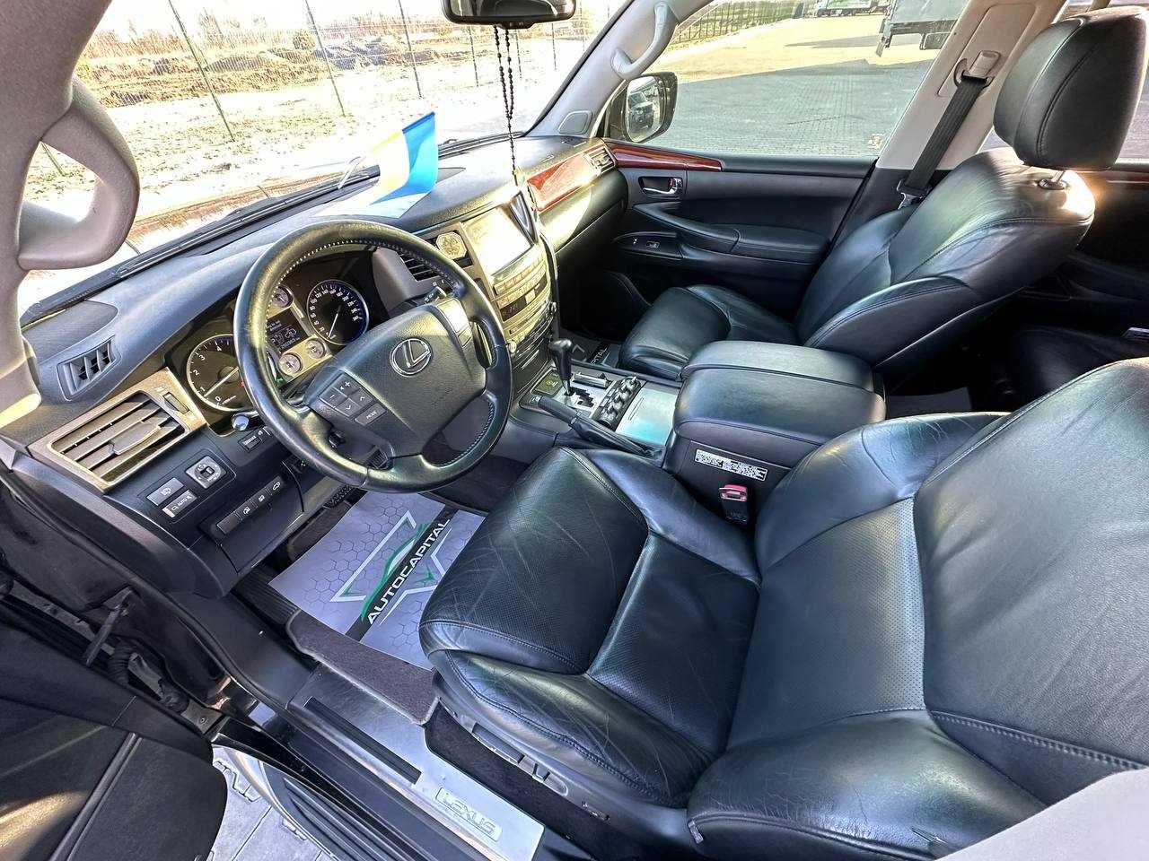 Lexus LX570 5,7 л