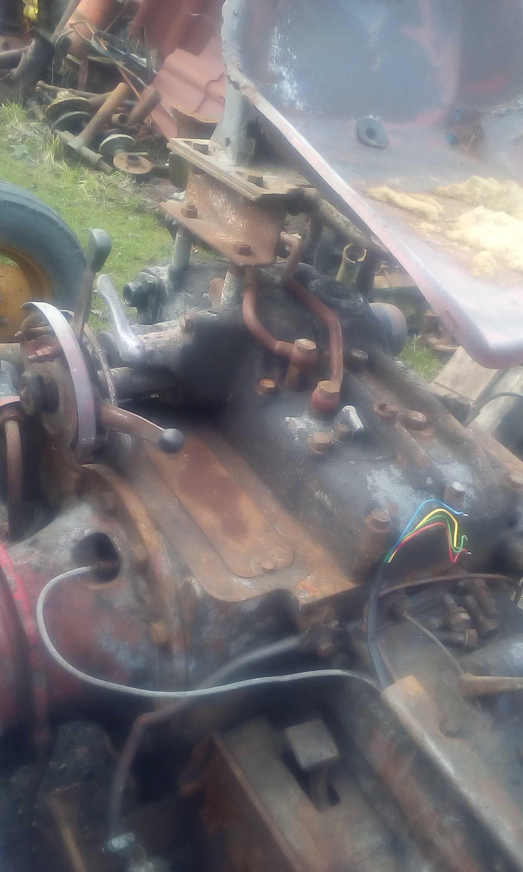 Obudowa zwolnicy z pochwą do ursus c360. c355 zetor4011 skrzynia most