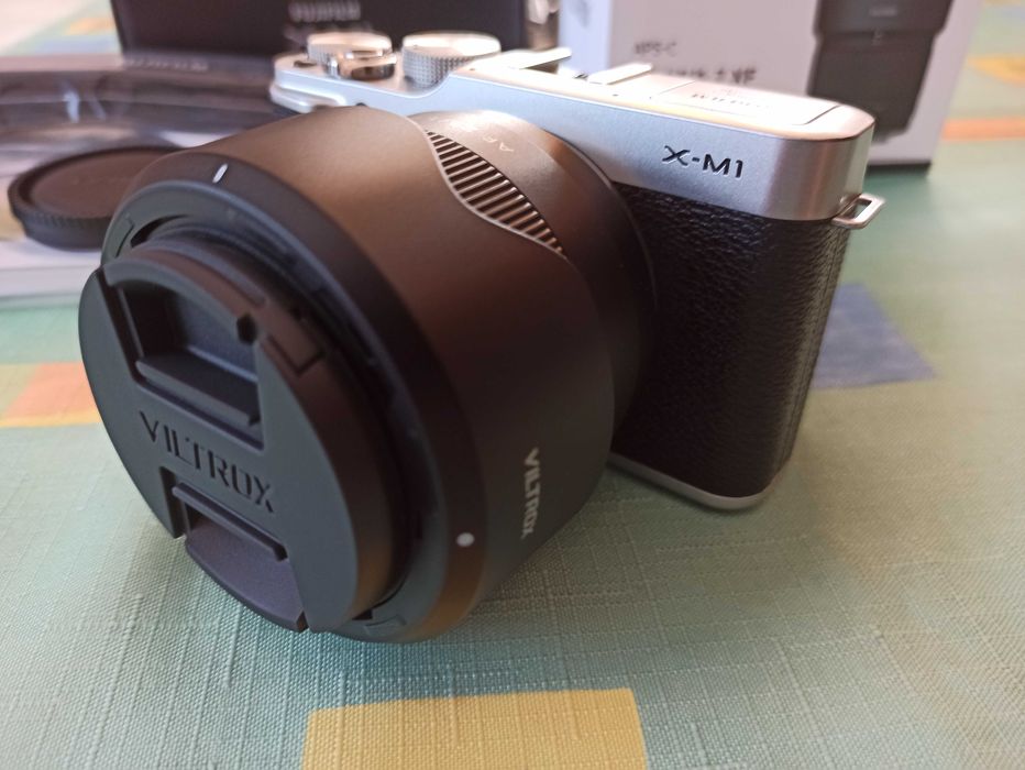 Fujifilm X-M1 + obiektyw Viltrox 25mm 1.7