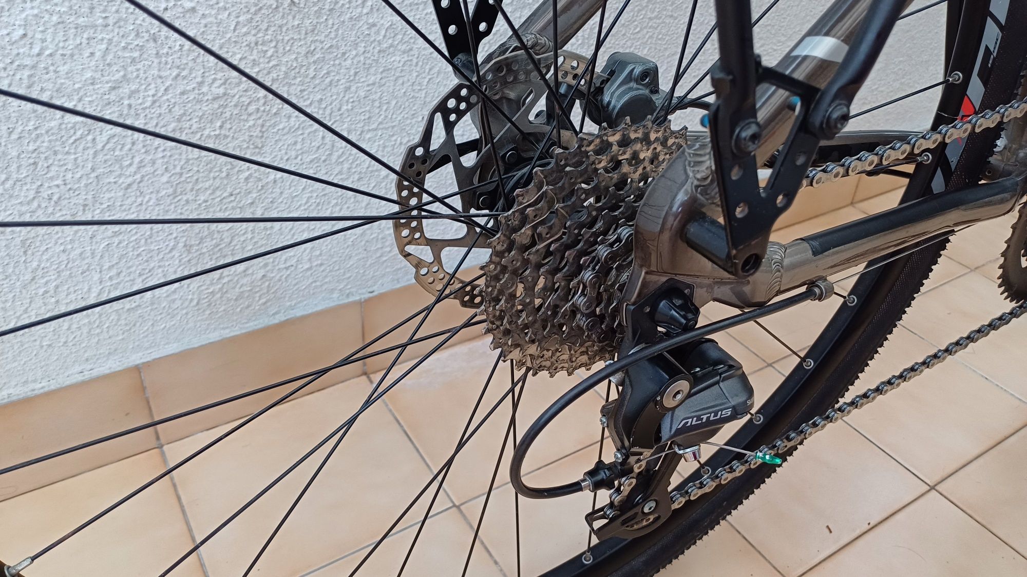 Bicicleta Rockrider ST540 +EXTRAS