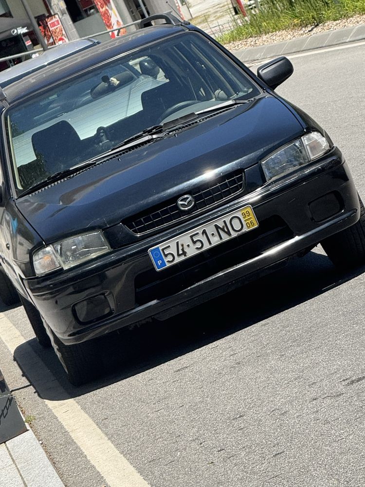 Mazda demio 1999