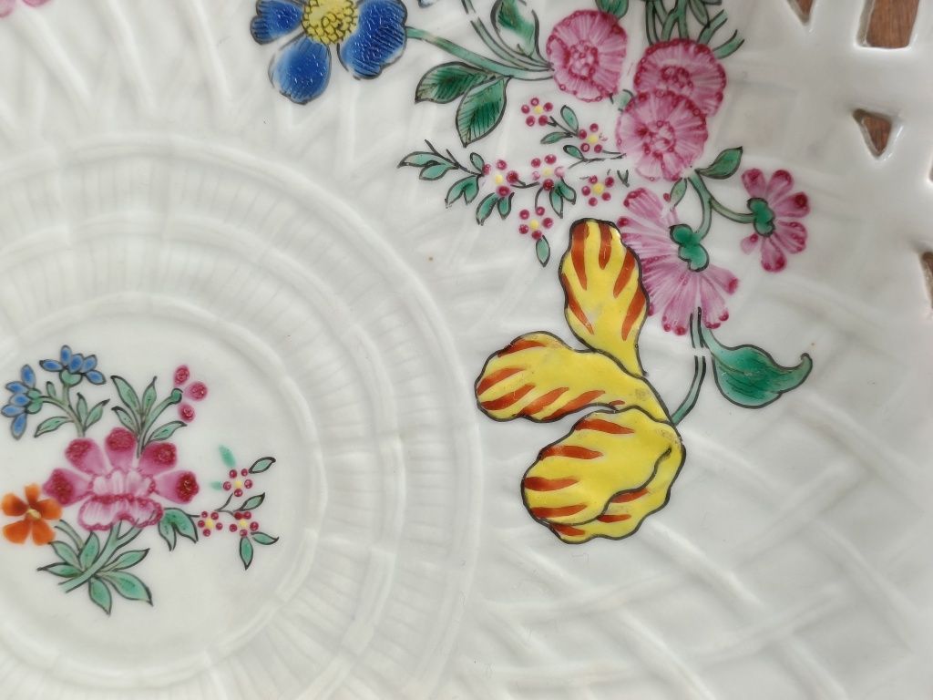 Prato Rendilhado Porcelana Companhia das Índias, Qianlong, séc XVIII