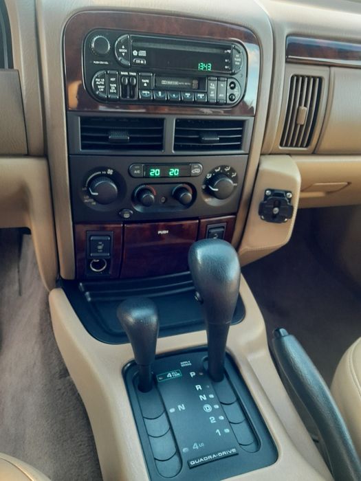 Jeep Grand cherokee 4.7 V8 benzyna