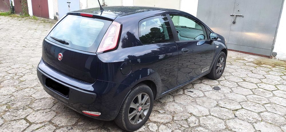 Fiat Punto EVO, 1.4 FIRE 8V 77KM, 2010 rok