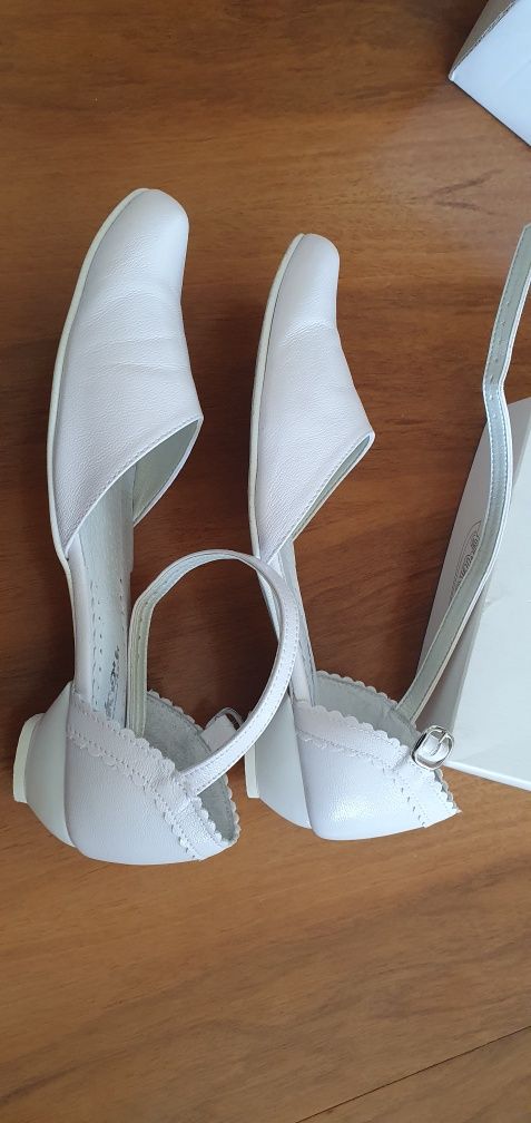 Buty komunijne Miko r.35