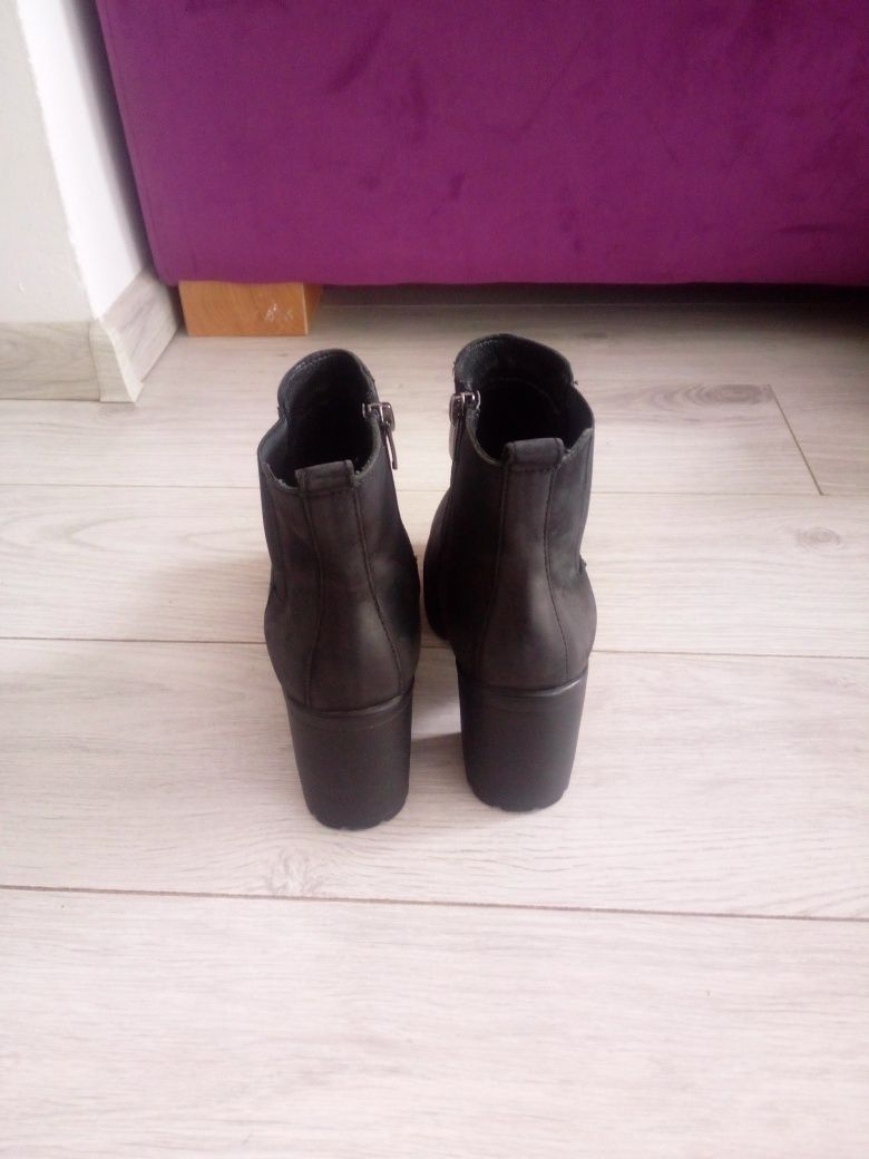 Botki skórzane Lasocki r. 35