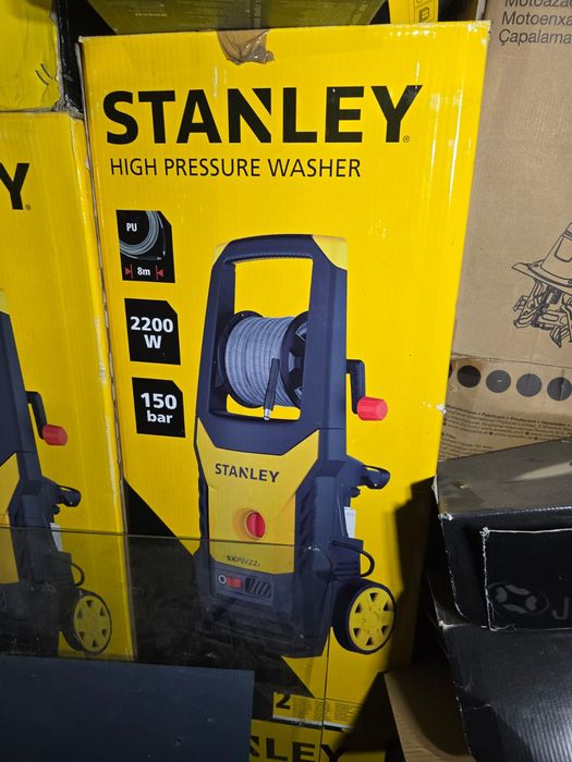 Myjka ciśnieniowa firmy Stanley  150bar