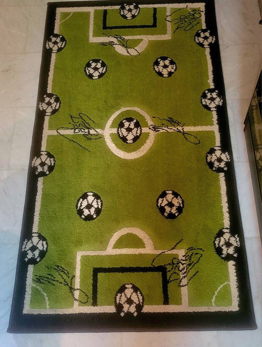 Dywan,  dywanik piłkarski dla fana piłki